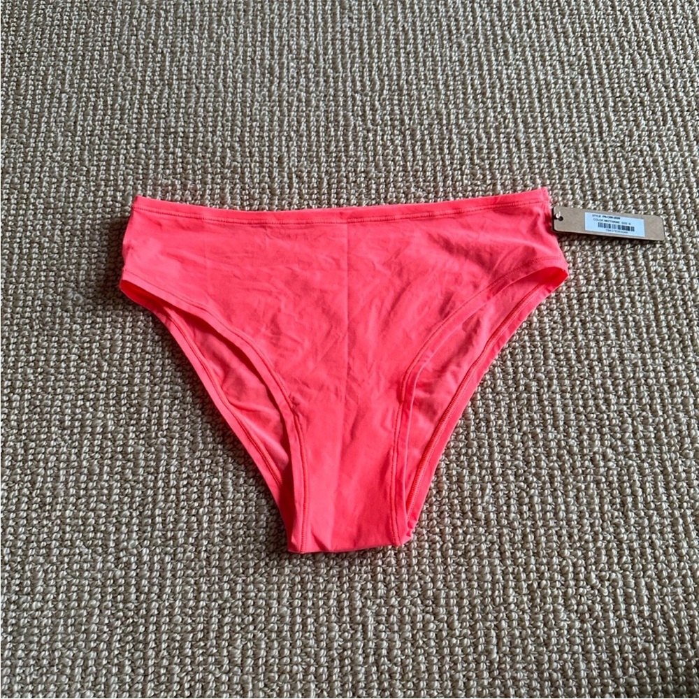 NWT!! Skims Fits Everybody Cheeky Briefs